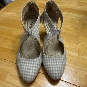 lifestride 50s kitten heels